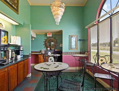 Motel Super 8 By Wyndham Brunswick South I-95 Restaurace fotografie